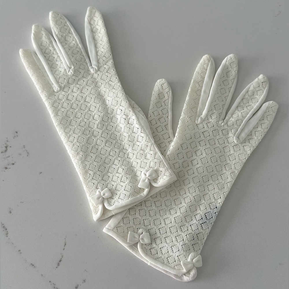 Vintage gloves